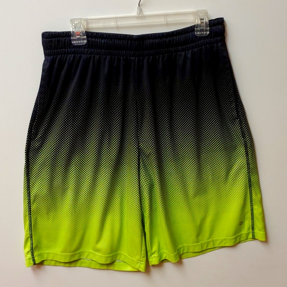 Xersion quick dry sports shorts
